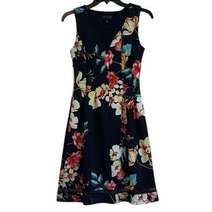 ⚡️ 3 for $30 ⚡️ Enfocus Studio Women’s 4 Sleeveless Navy Floral Dress